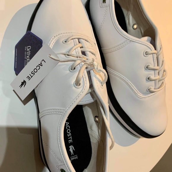 Lacoste Sneakers - Picture 2 of 3